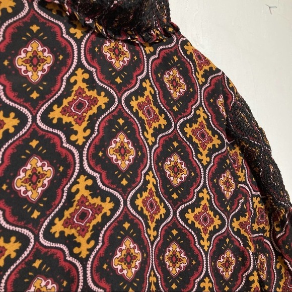 ALC Aubrey Print 100% Silk Mock Neck Top, Size 2 - Picture 6 of 13